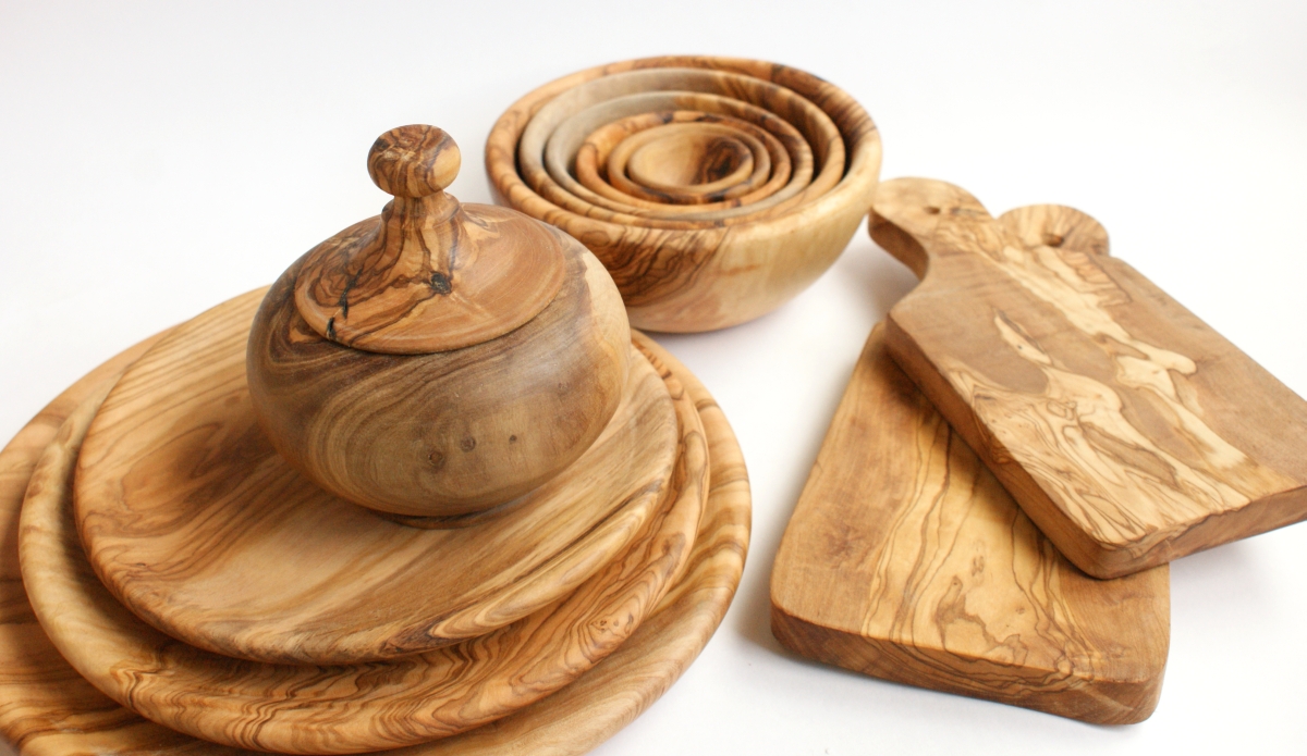 wooden dishes