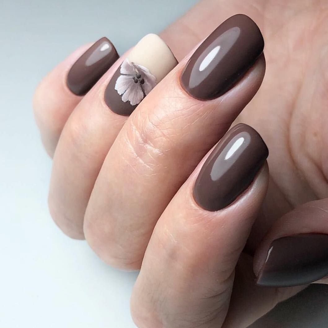 Brown manicure 2020