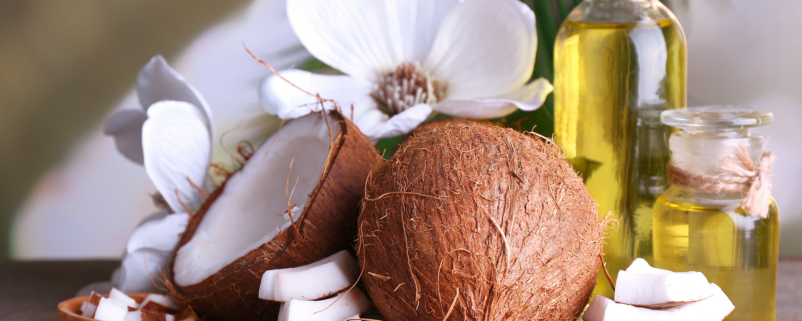 Coconut oil. 9 tips for your beauty