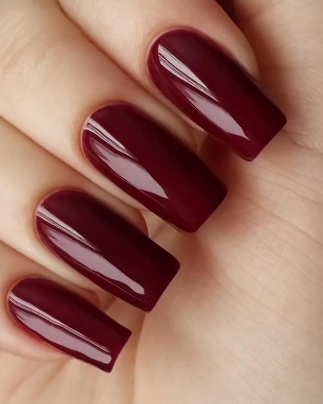 Wine manicure 2020