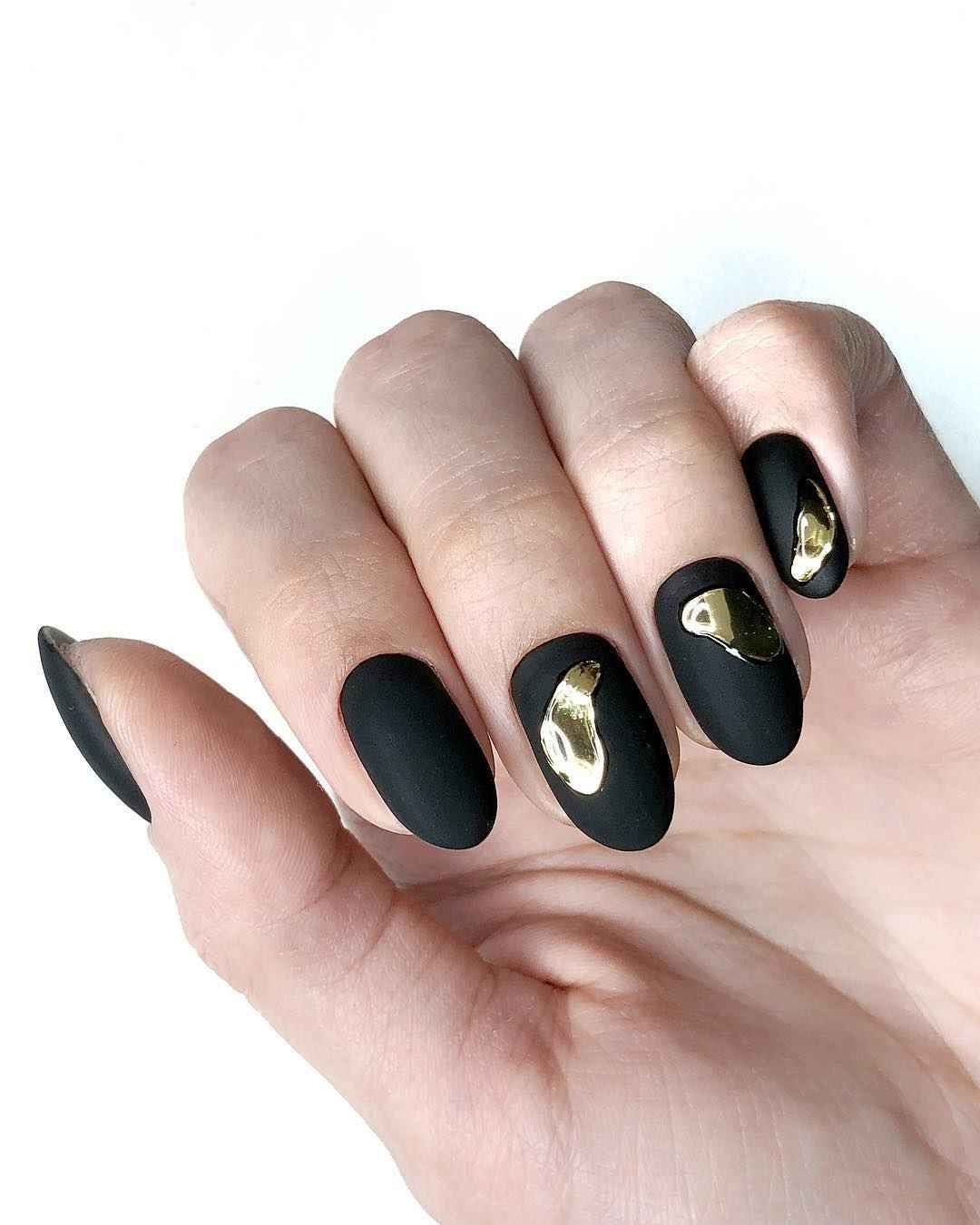 nail design liquid metal