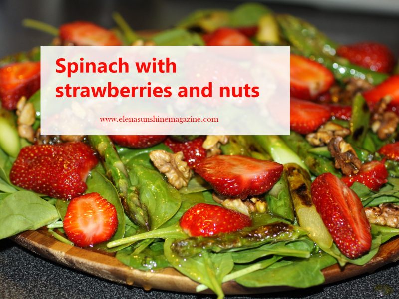 Spinach with strawberries and nuts