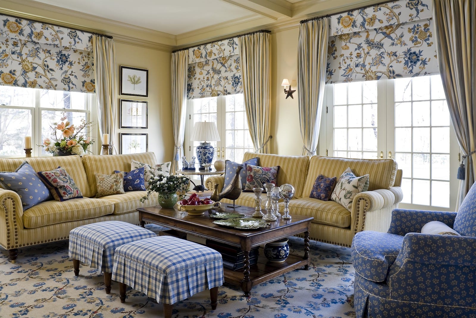 Textile decor for a beautiful interior