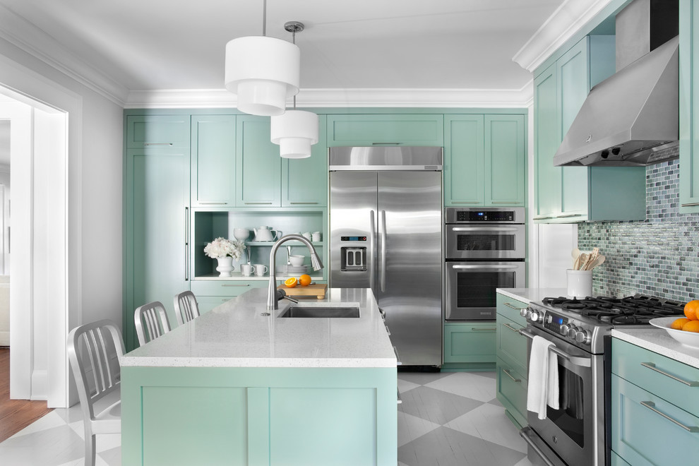 The kitchen in the Tiffany color and silver
