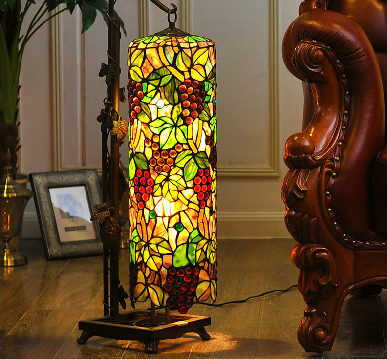 decorating with stained glass lamps