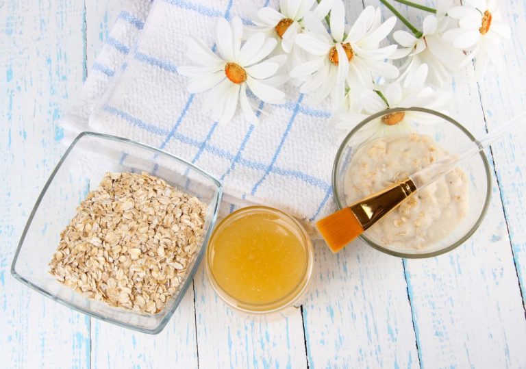 12 best oatmeal face mask recipes Elena Sunshine Magazine®