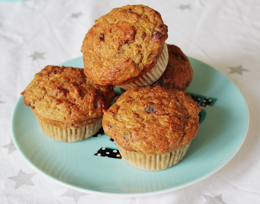 Oatmeal muffins with seeds and cranberries