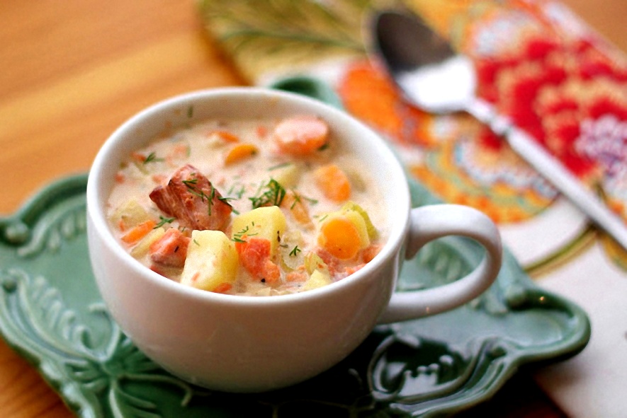 Creamy salmon soup