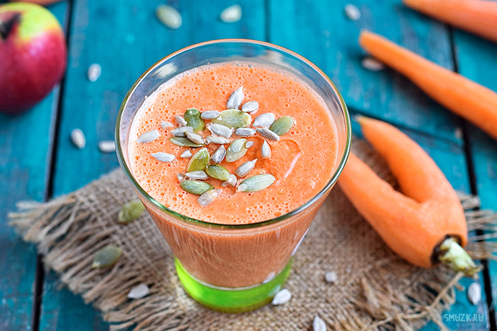Smoothie grapefruit with carrots