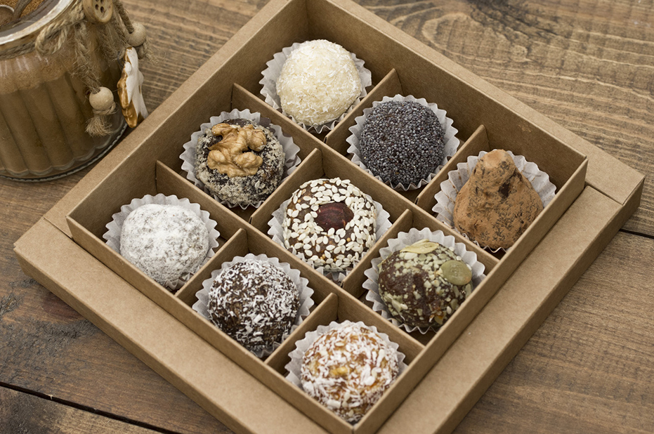 sweets made from dried fruits and nuts