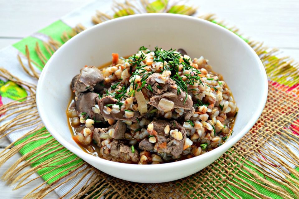 buckwheat with vegetables and veal liver
