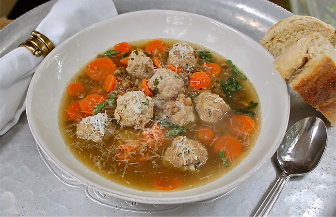 Soup with meatballs "gondi»