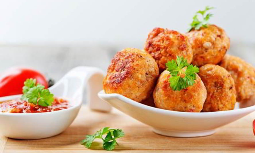 Thai style Chicken meatballs with rice noodles