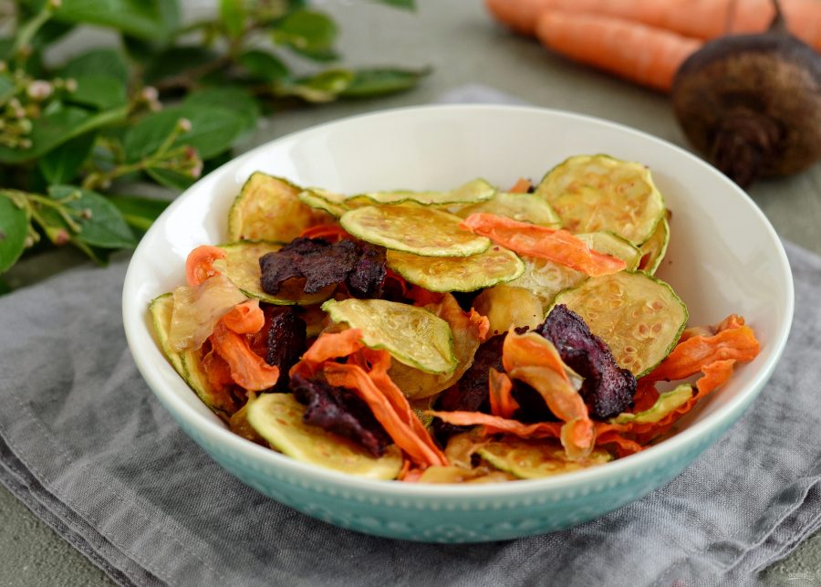 Beetroot and carrot vegetable chips