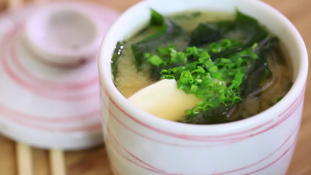 Miso soup with tofu and seaweed