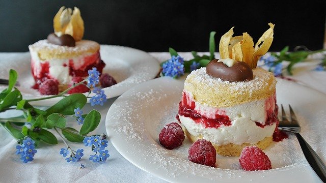 Homemade cakes with berries and almonds