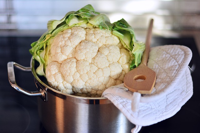 Stuffed cauliflower