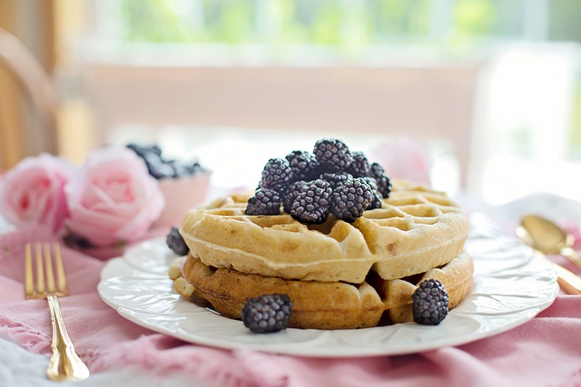 Waffles with cinnamon and applesauce