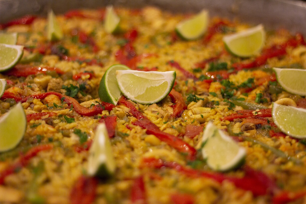 Rice and asparagus with saffron