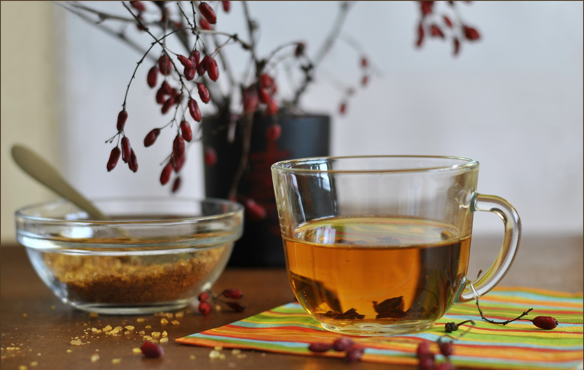 Warming drink with kumquat and rosemary