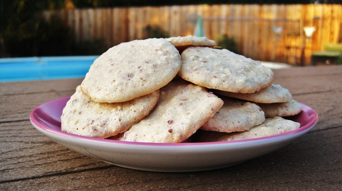 Almond tortillas with lilac
