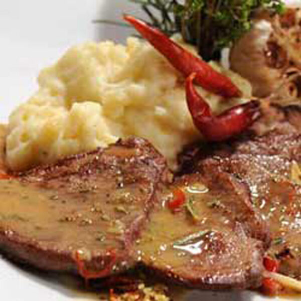 10 Festive and unusual recipes of meat dishes for Christmas and New