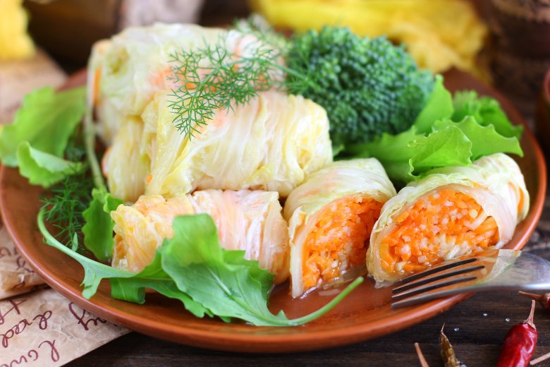 Vegetable roll with baby greens