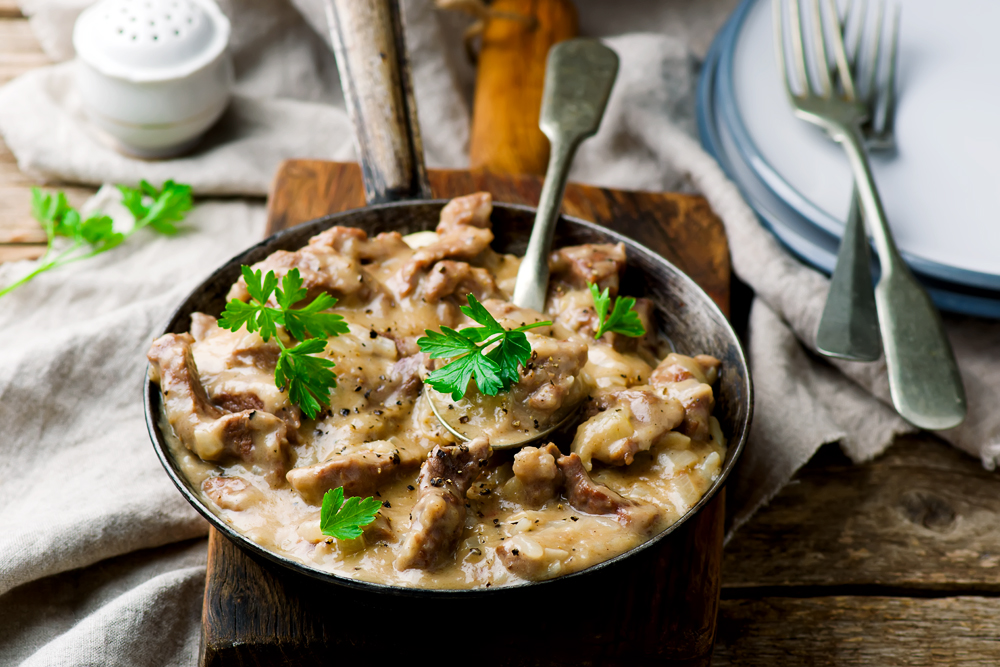 Chicken liver beef stroganoff with champignons