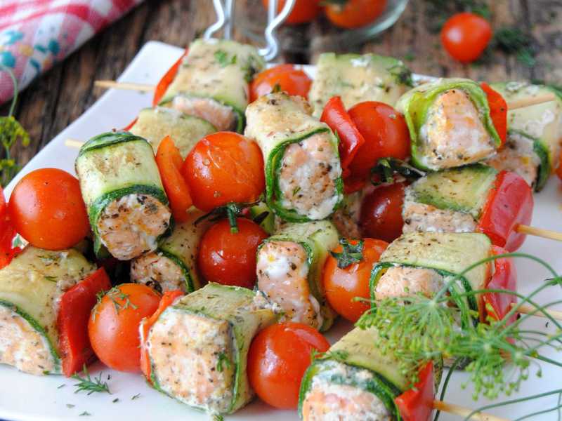 Baked pike perch with zucchini in the oven