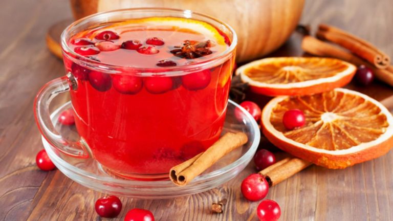 Berry tea with orange